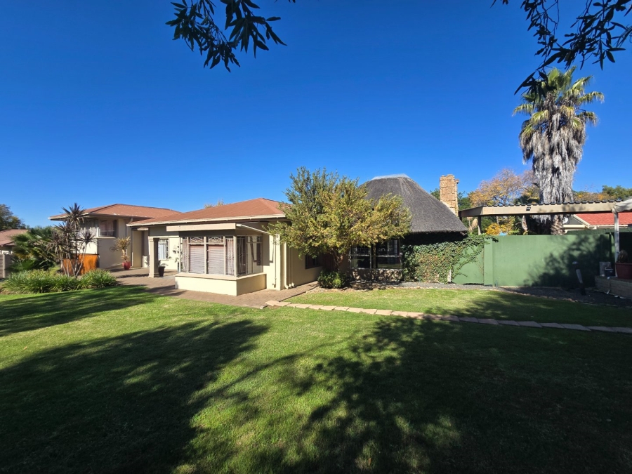5 Bedroom Property for Sale in Dan Pienaar Free State